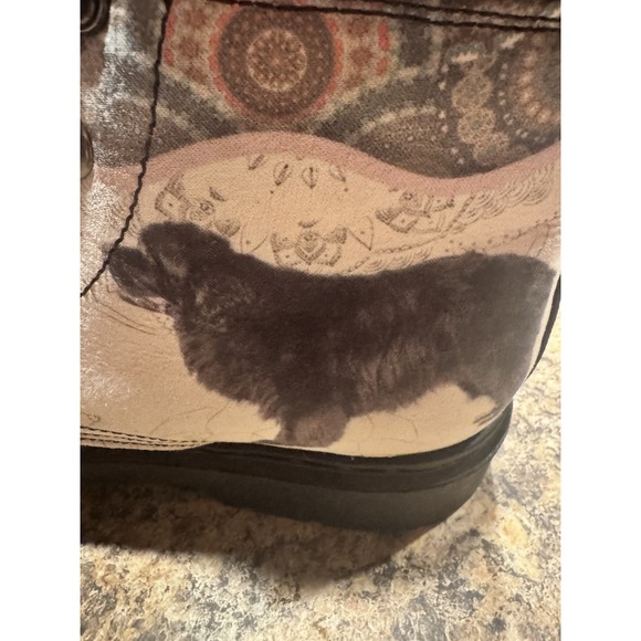 Big Black Dog Themed Woman's Sz 9.5 Short Hiking Fashion Boots Fabric Design - Picture 10 of 12